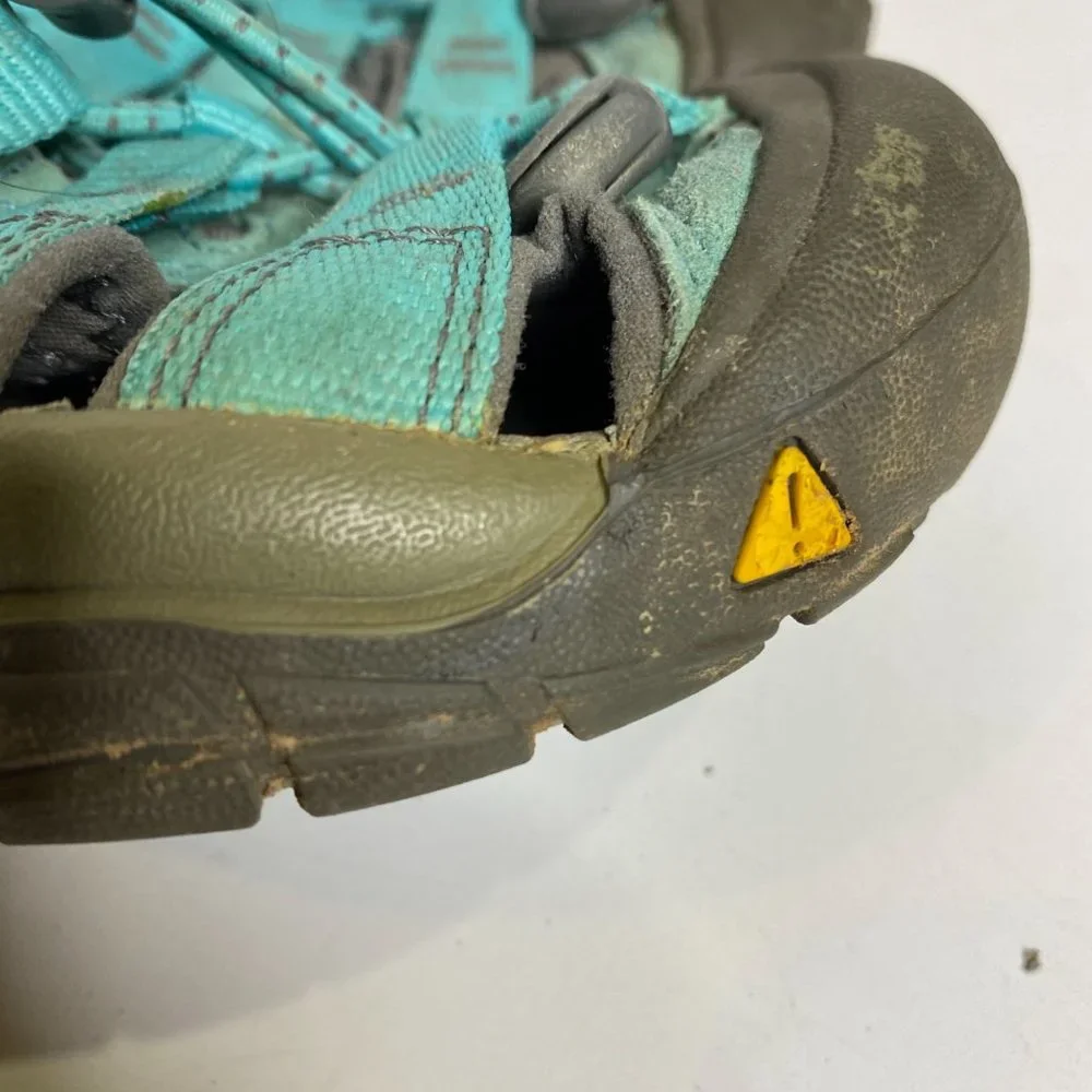 Keen  Newport‎ H2 Water Shoes Fisherman Footwear Waterproof Kids  Size 3